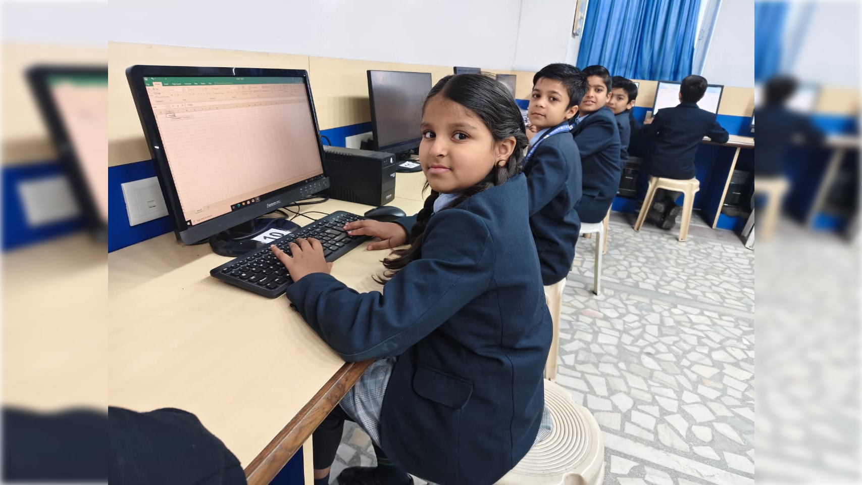 Hi-Tech Computer Lab